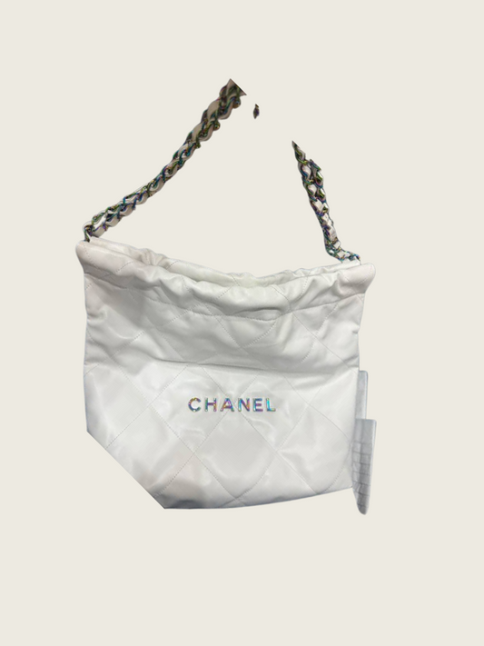 Chanel Small 22 - White - Excellent Condition