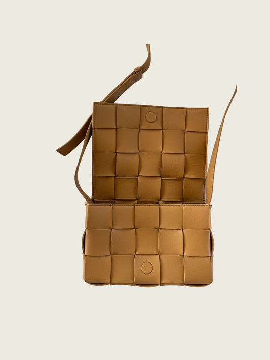 Bottega Veneta cassette bag - Excellent Condition