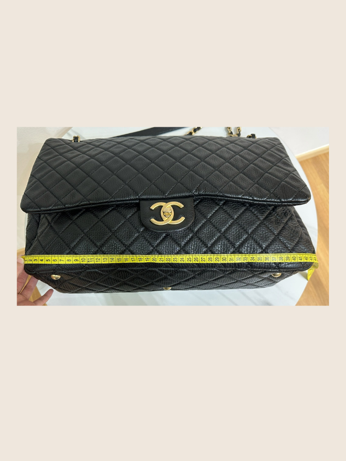 CHANEL XXL airline flap in black grained calfskin and GHW - Excellent condition