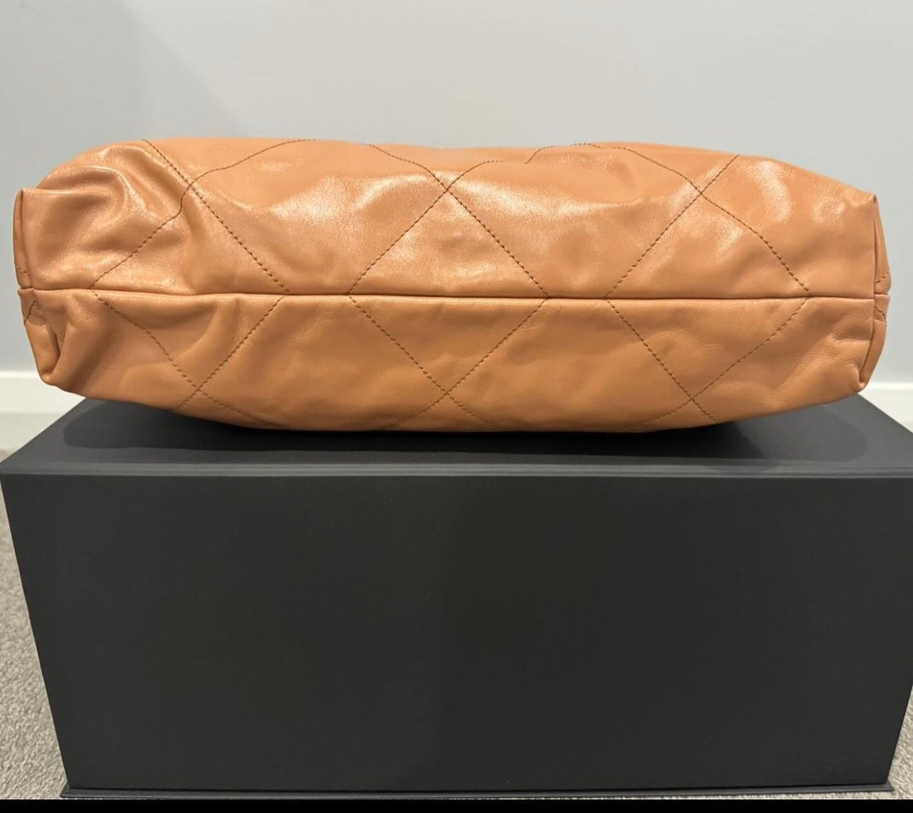 CHANEL 22 in Tan (Medium) image 5