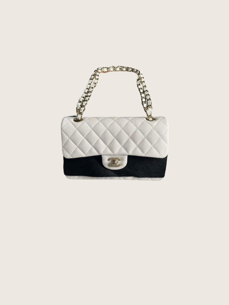 Chanel - Small White Flap - Excellent Condition