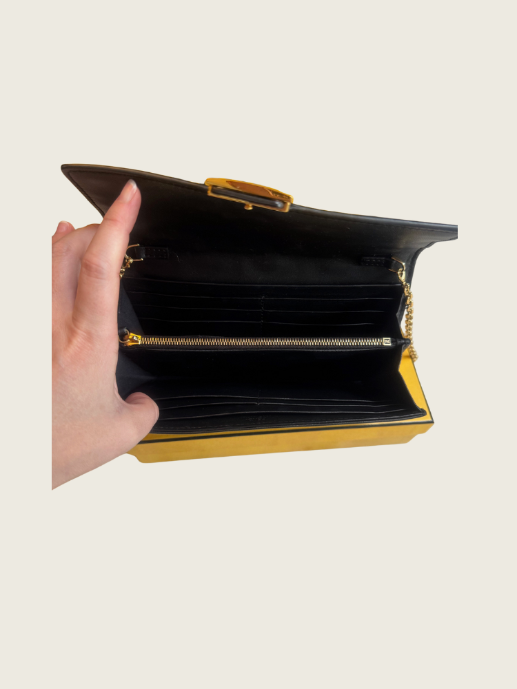 FENDI - Baguette Continental With Chain - Excellent Condition