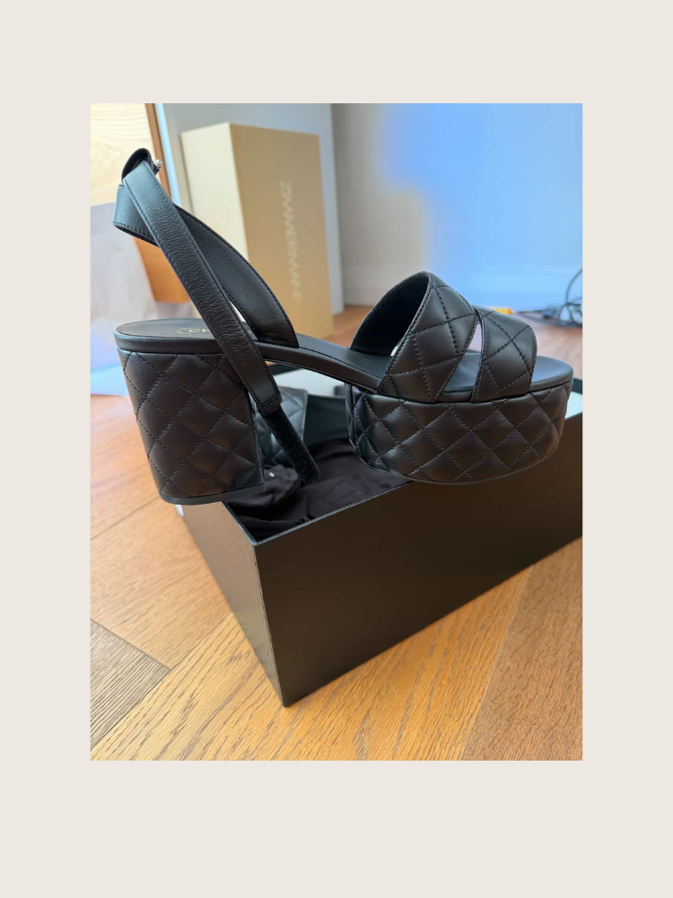 CC Black Pumps - 40 Excellent Condition