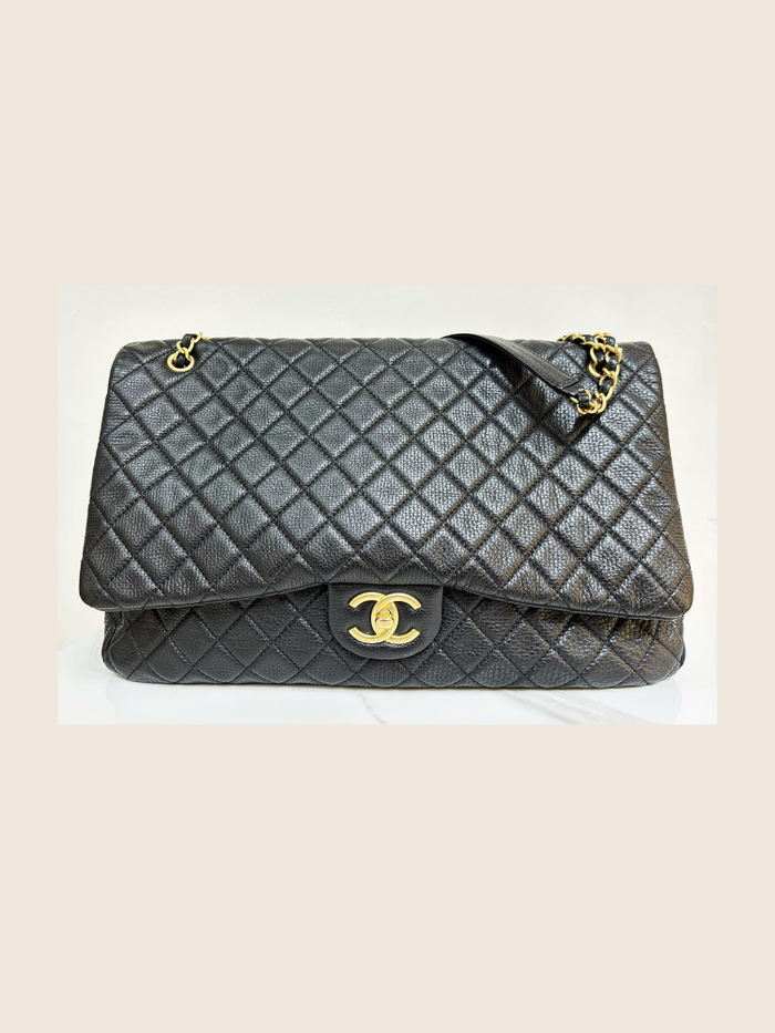 CHANEL XXL airline flap in black grained calfskin and GHW  - Excellent condition